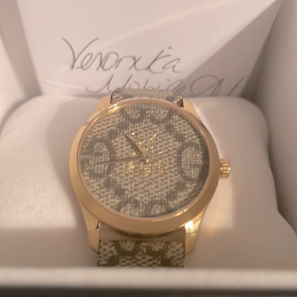 Authentic Gucci  G-Timeless watch, 38mm - Picture 2 of 3